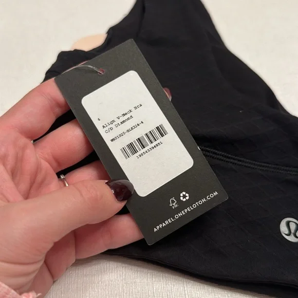 NWT Lululemon x Peloton Align V-Neck Bra C/D Diamond Bra Black - Picture 4 of 4